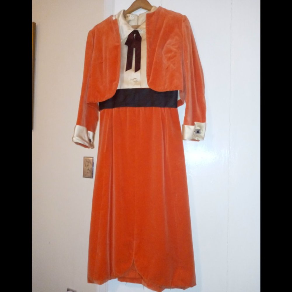 1960s Dynasty Velvet and Satin Orange/Cream Dress & Jacket